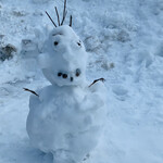 レヴォ - 雪だるま：手はLevo鶏...