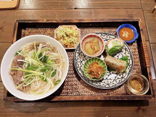 ベトナム 銅鎮 オブジェ ハノイ　ベトナム料理　カフェ ベトナム 銅鎮 オブジェ ハノイベトナム料理カフェ