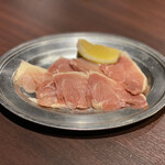 平和亭 - カシワ塩(地鶏もも) 700円×1