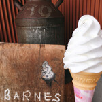 バーンズ - 2月のフレーバーソフト「杏仁」とお店のアイコン