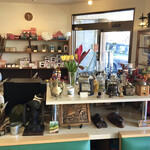 ボン・カフェー - コーヒー豆以外にも関連グッズを購入できます