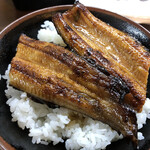 居喰処 光 - 2021/02/24
      うな丼 ロング 1,000円