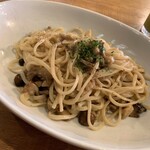 146584388 - ルイジーナさんのキノコパスタ９９０円