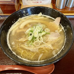 Hachimiisshin - 正油ラーメン少なめが在ります。