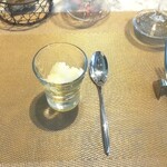 La Brianza - オレンジとレモン、ラム酒のシャーベット。シャリシャリ柑橘感フルーティーまろやかラム酒香りおいしいお口直し。