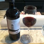 La Brianza - CASADIMONTE CADMO 2019 サンジョベーゼ主体のイタリアの赤。お料理に合わせて選んで下さったもの、この日のどのお料理にもよく合ってすすんじゃったものだから、お代わりしたいくらいでした