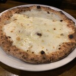 MILLE FIORI - 4種チーズのクリームソース 蜂蜜がけ（￥1700）