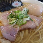 まぐちゃんラーメン - 極❗鶏らぁめん (潮) チャーシューと味付け玉子