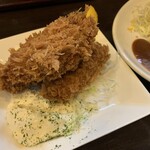 とんかつ ひろ喜 - 上ロースとんかつ定食（カキフライ（3ケ）（￥550）