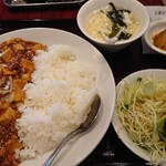 Junsei Fuku - マーボー丼セット。