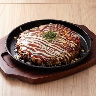 鉄板焼きの一品メニューはアテ・肉・魚と充実！