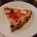 Pizzeria Geco - マルゲリータ（切り分け後）