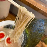 くるめラーメン ぼたもち - 麺リフト