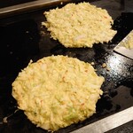 Okonomiyaki Monja Teppanyaki Ichitarou - お好み焼き（前）