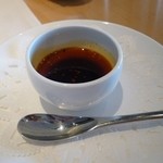 スーツァンレストラン 陳 - 2012.09 テーブルにはラー油なし頼んで持ってきてもらいました：汗