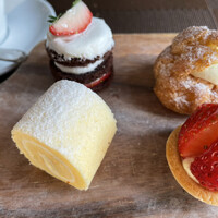 KOST - ランチのプチデセールめちゃ美味しい