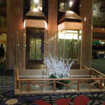 ガーデンレストラン 波の花 - ホテルのエレベータもお洒落です