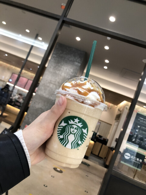 スターバックスコーヒー イオンタウン四日市泊店 Starbucks Coffee 泊 カフェ 食べログ