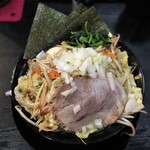 Yokohama Iekei Ramen Zenkiya - 濃厚野菜ラーメン　玉葱投入！