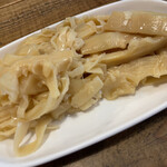 ラーメン フリーバーズ - トッピングメンマ
                                もりもりたくさんです(^^)