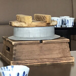 大阪なだ万 - 御飯を炊かれた釜