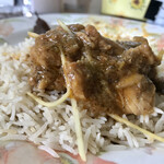 ハラールフードマルハバ - CHICKEN KALAHI(丸鶏を使ったカレー) ジーラライスと