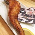 焼き鳥 ばかちん - お腹が空いた時の大手羽唐揚げ