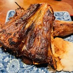 Binchousumi Biyaki Jige - 鮪かま炭火焼き