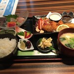 磯一 - お造りとカキフライ定食