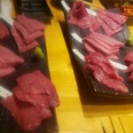 ホルモン焼もんもん - チャンピヨン牛