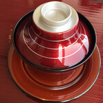 大阪なだ万 - 器