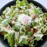 Warm Caesar salad with Prosciutto 780 yen (excluding tax)