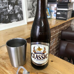 惣菜のミツバチ - ドリンク写真:ビール飲んで待ったり出来ます。