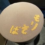 手打そば もり - チェアカバーのアップリケが可愛い(^^)