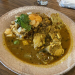 LAMP - チキンカレーとキーマカレー