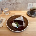 Furawa Ando Kafe Atto Homu - 【2021年２月25日】木曜限定カフェの『ガトーショコラ』＆『珈琲』。