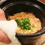 馬車道 大かわ - 桜エビのご飯
