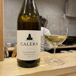 焼鳥 谷口 - 白ワインボトル、カレラのシャルドネ