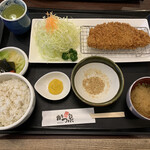 かつ泉 - ロースカツ定食 中 1420円