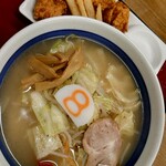 ８番らーめん - 料理写真:『Cセット(塩ラーメンとから揚げ)』(税込み1067円)。