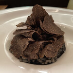 パッソ・ア・パッソ - スミイカのリゾット、黒トリュフ