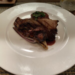 パッソ・ア・パッソ - ツキノワグマの背肉のグリル、白菜で包んだイノシシのコルペッティ、ヒヨドリのフリット