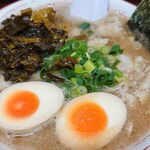しぇからしか - 料理写真:チャシュ麺+高菜+味タマ♪