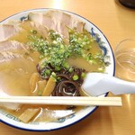 九州とんこつの うま馬 - 料理写真:とんこつチャーシュー(太麺)