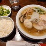 RAMEN 風見鶏 - 中華そば