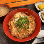 居酒屋もっこり - 「かつ丼定食」（700円）をいただきました。