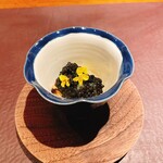 アカ - ホワイトアスパラにキャビア