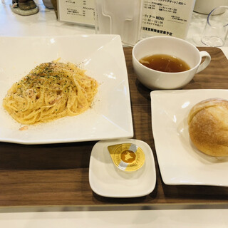 お一人様ok 三宮でランチに使えるイタリアン ランキング 食べログ