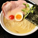 らぅめん 愛ごや - 塩そば ～熟成塩ダレの水出汁～