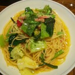 カジュアルイタリアン Ren - たっぷり野菜入りペペロンチーノ